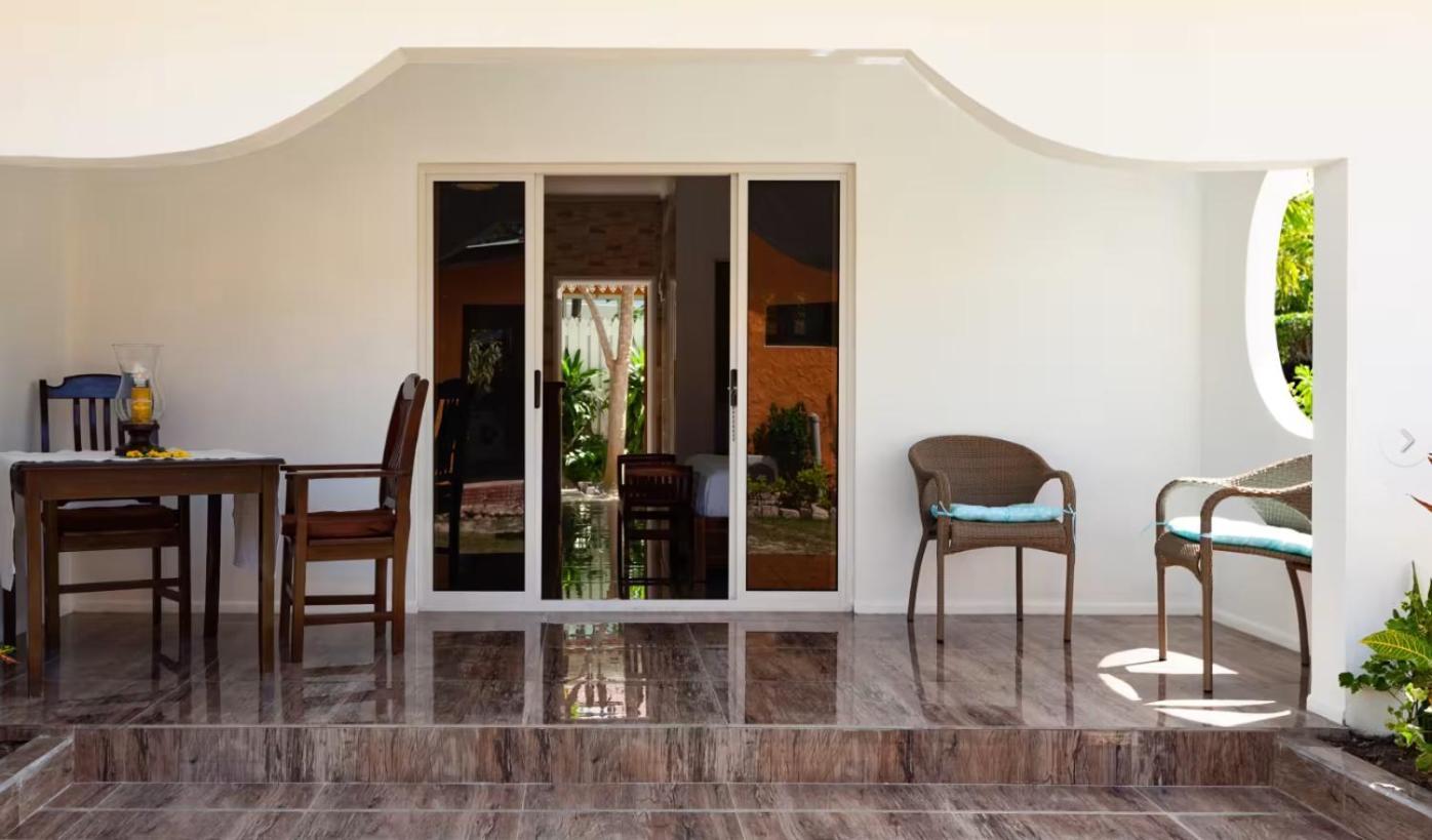 Kai Selfcatering Hotel La Digue Buitenkant foto